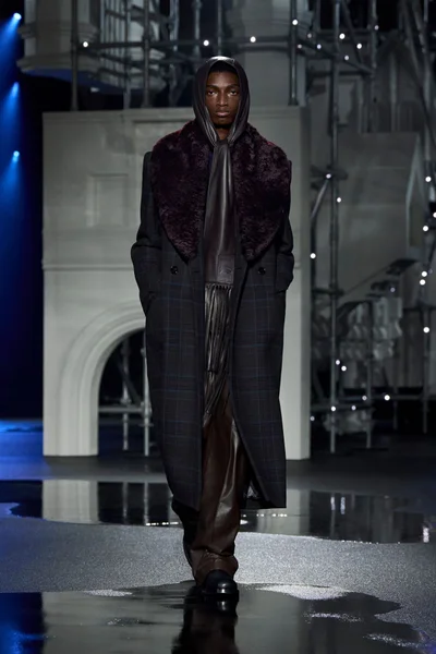 Look 21